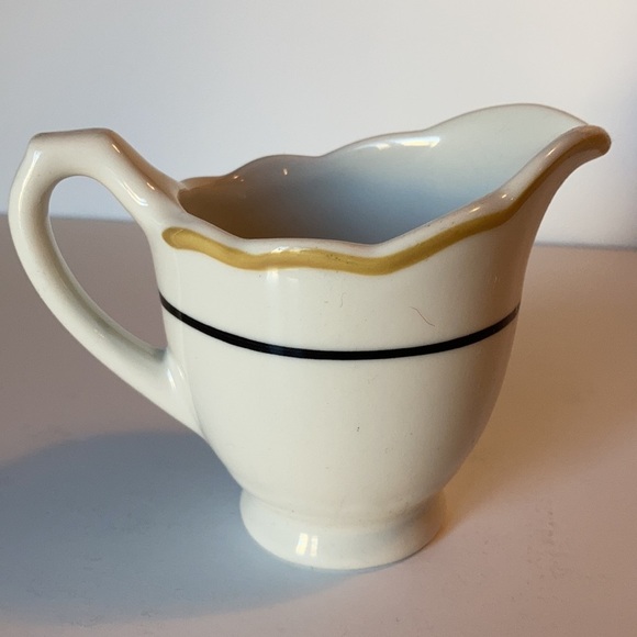Syracuse China white creamer pitcher black stripe mustard trim restaurant ware - Picture 2 of 10
